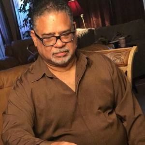 Meet your Posher, Carl